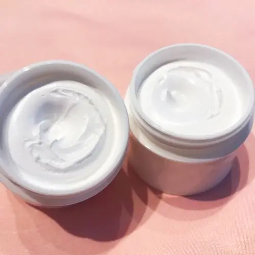 Clarifying gel cleanser formulated for oily skin